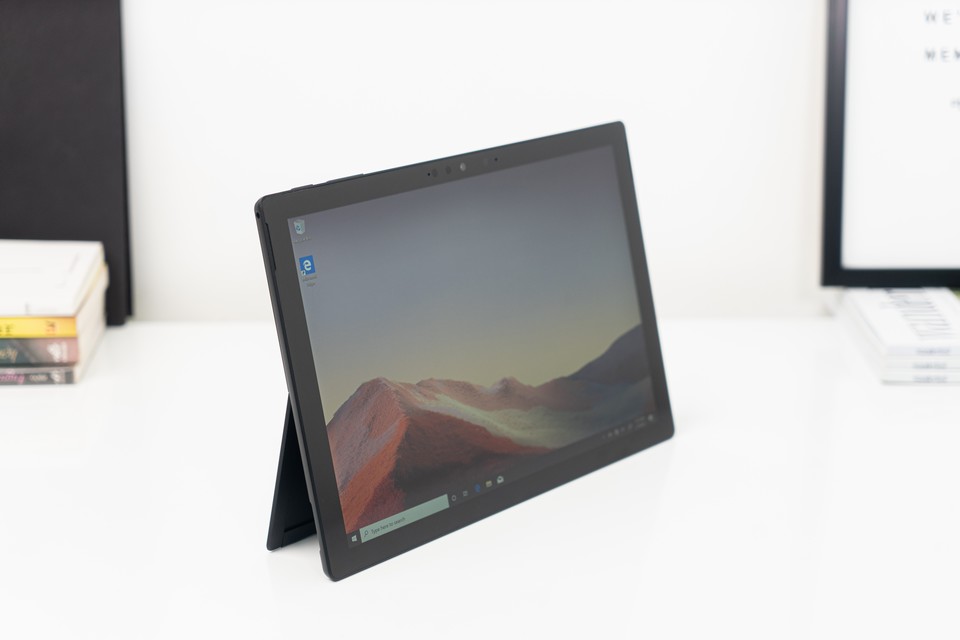 cấu hình Surface Pro 7